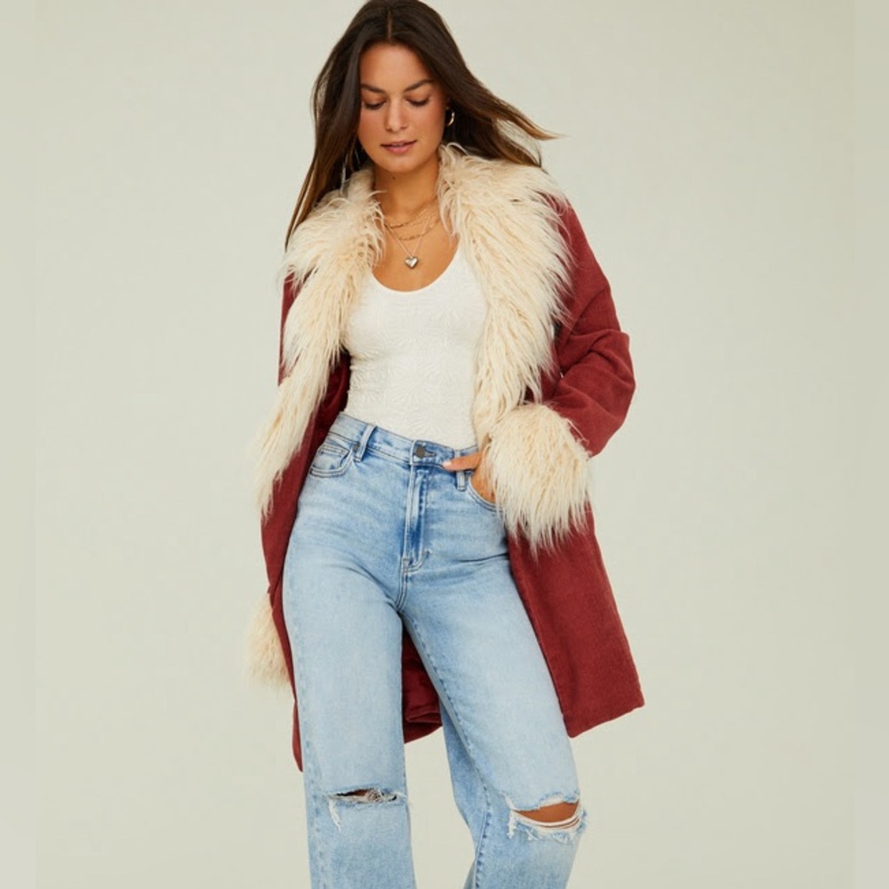 Like new! Meredith Fur Jacket, brick/burgundy color corduroy. Size small.